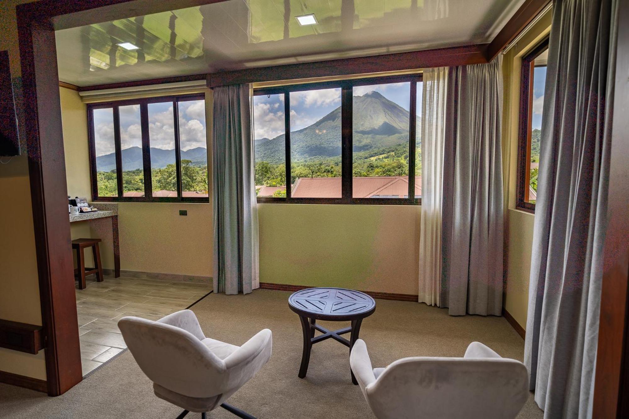 Superior King Suite